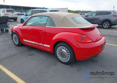 2014 Volkswagen Beetle 2.5L z USA, uszkodzony, nr VIN 3VW5P7AT4EM802295